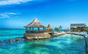 Seagarden Beach Resort Montego Bay Jamaica
